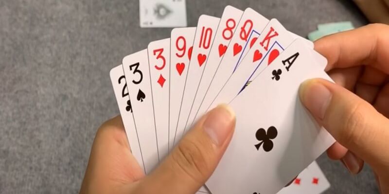 Sai lầm trong cách chơi phỏm 9 cây